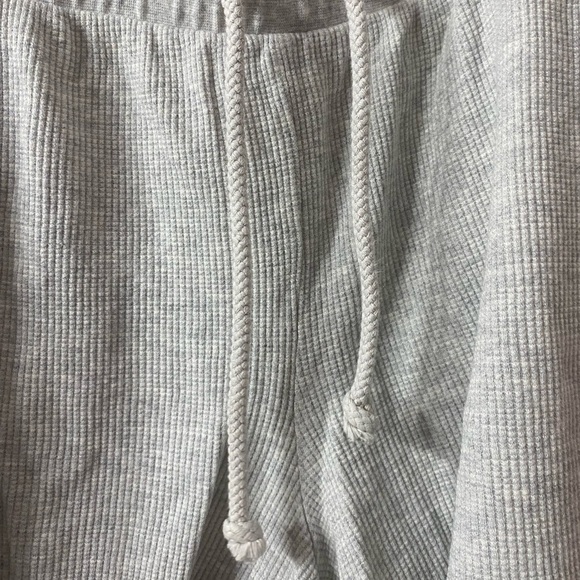 NWOT L&G Wafflestitch Drawstring Shorts - Picture 3 of 5